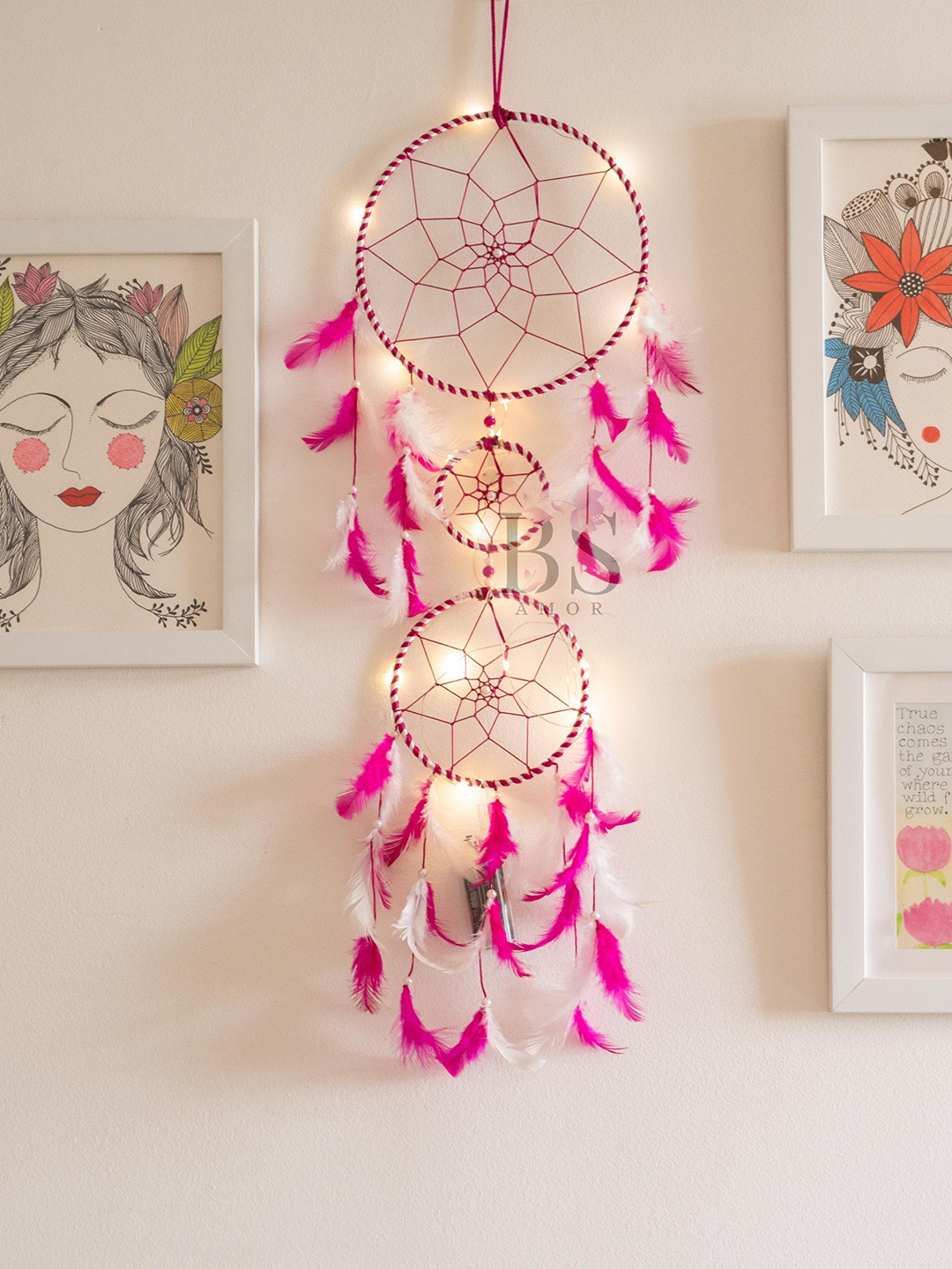 BS AMOR Pink & White Dream Catcher Windchimes
