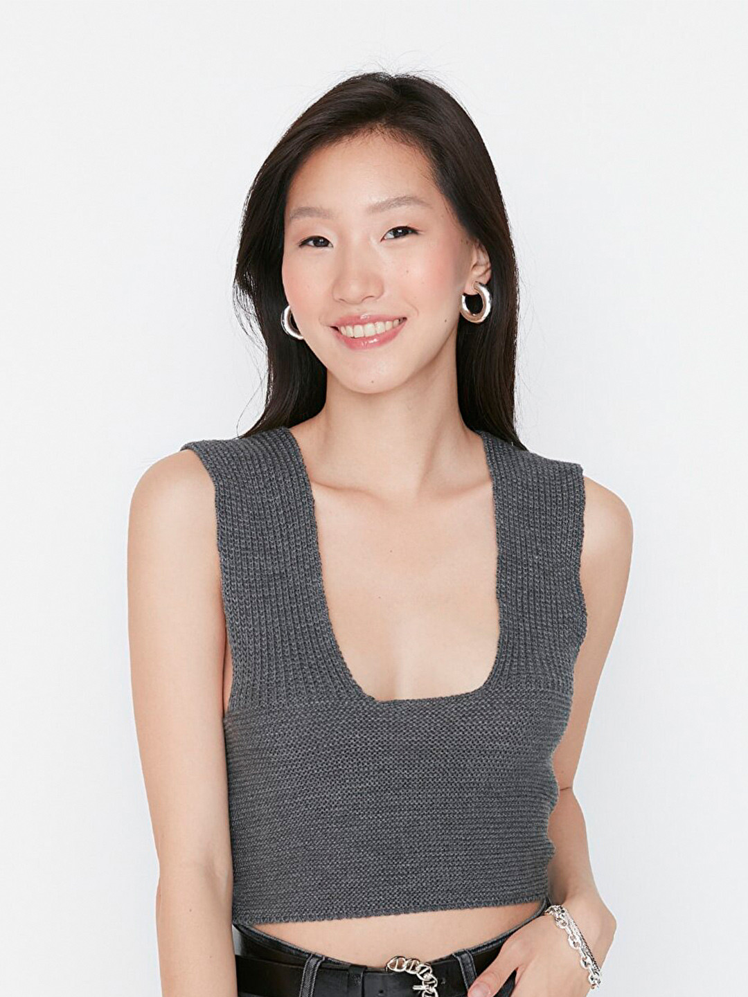 Trendyol Women Grey Crop Sweater Vest