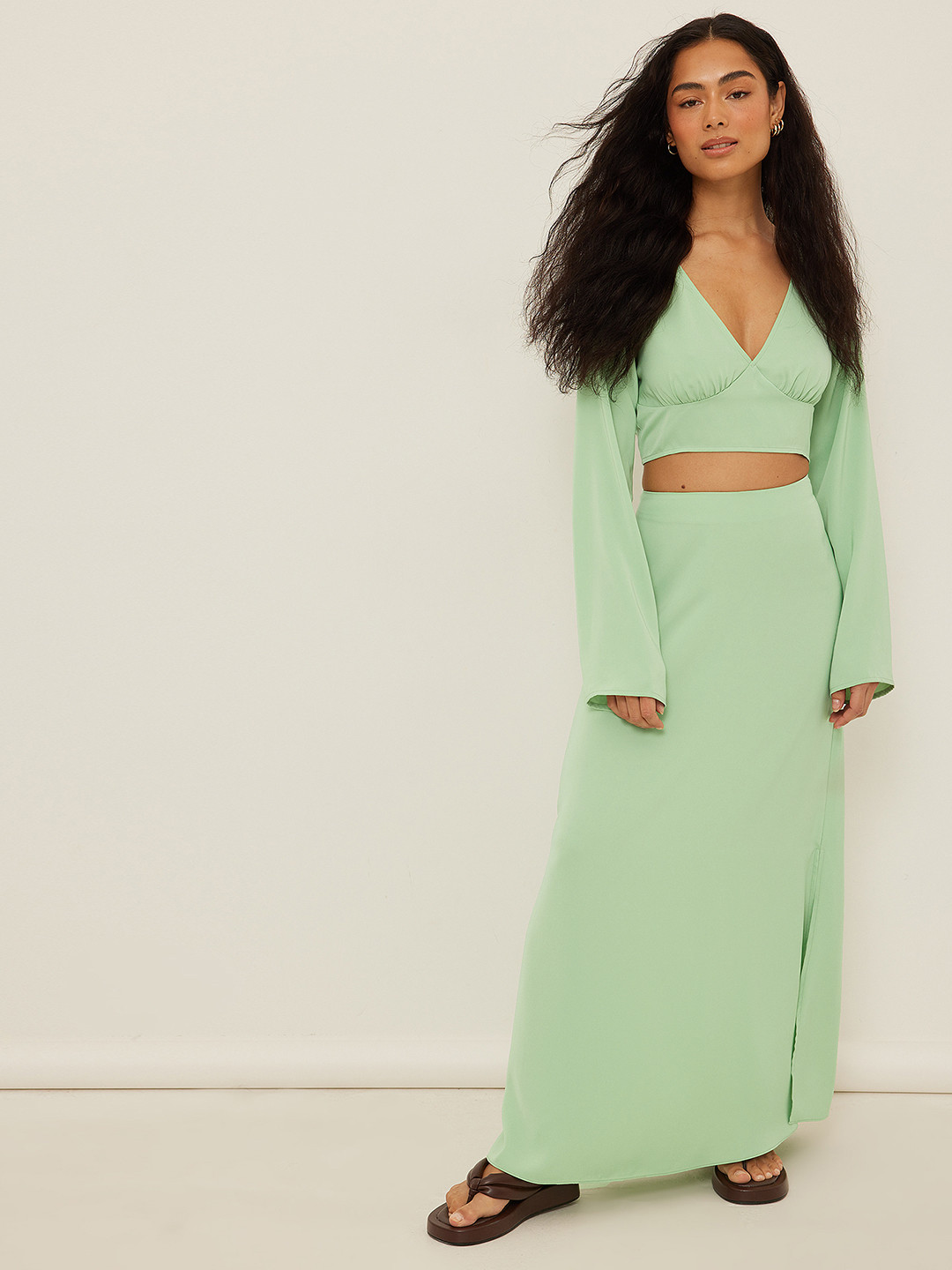 NA-KD Green V-Neck Crop Top