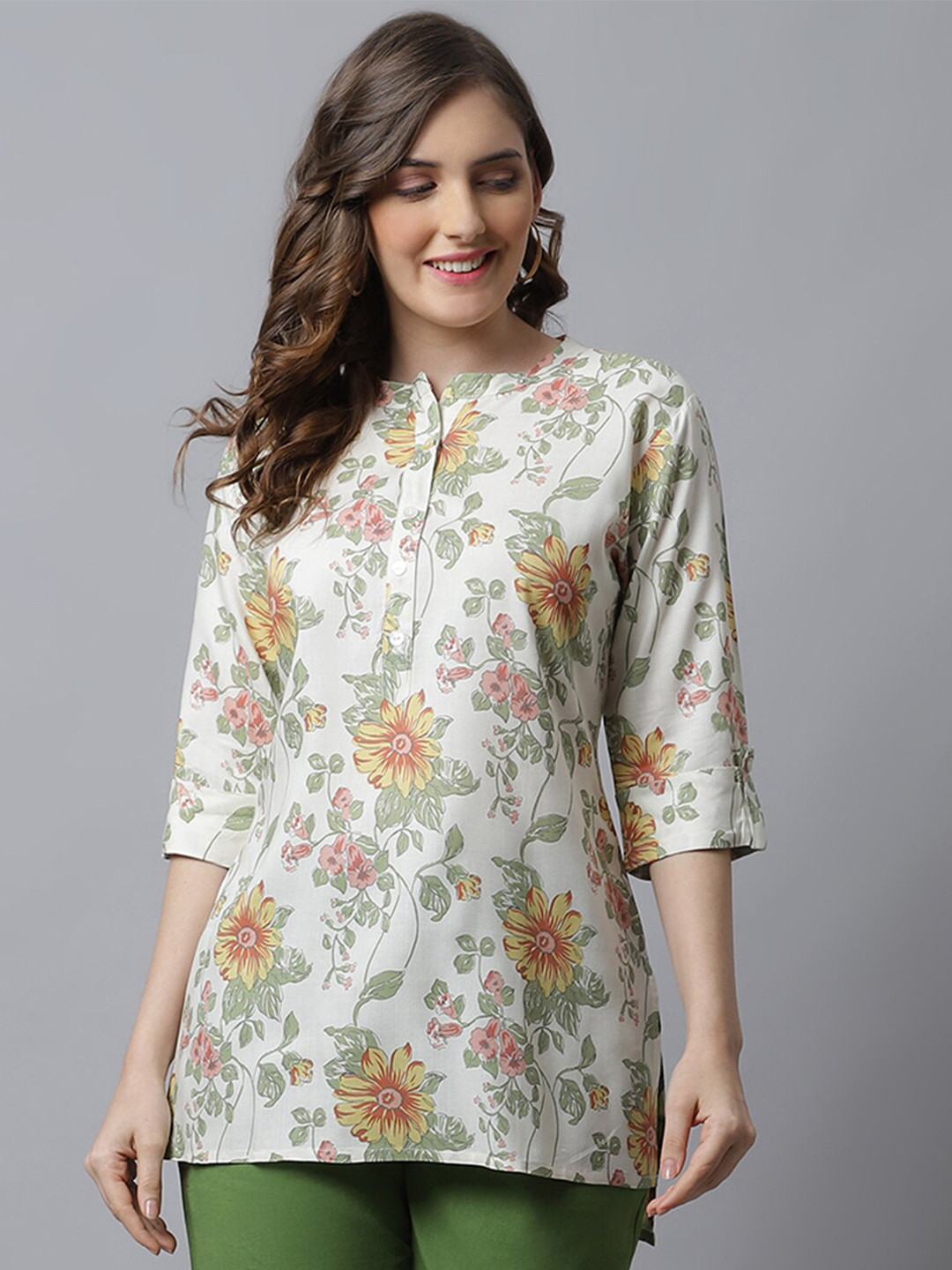 Pistaa Green & White Floral Printed Kurti