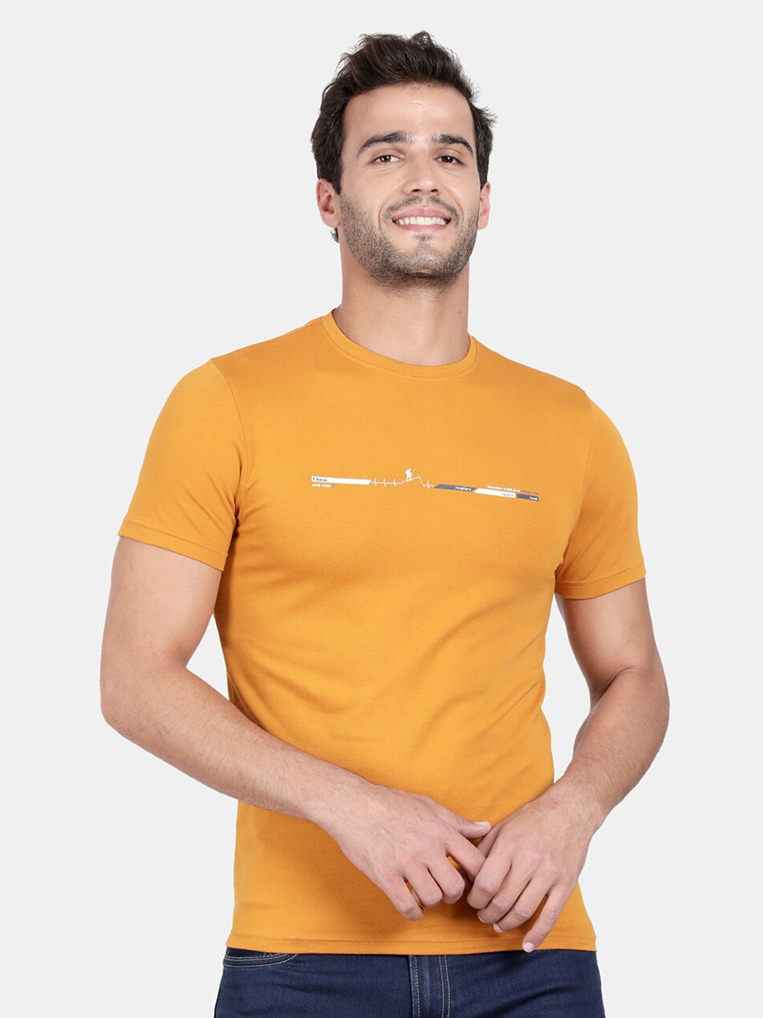 t-base Men Yellow Solid Slim Fit T-Shirt with Minimal Graphic Print Detail