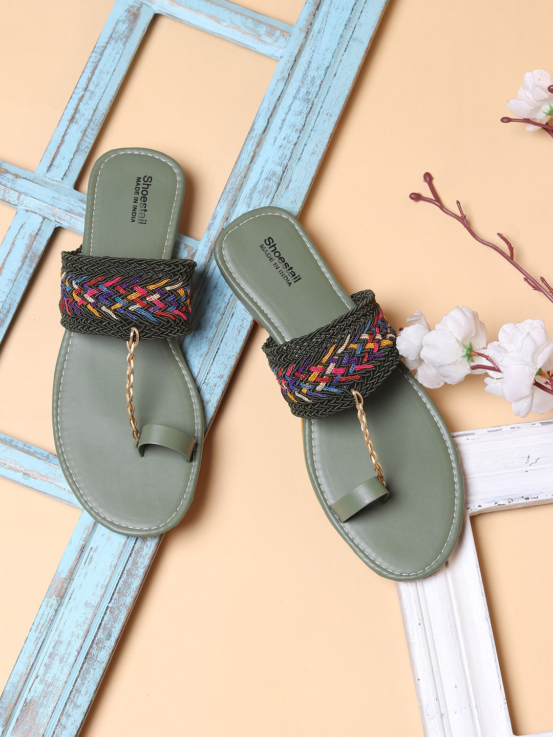 Shoestail Women Olive Green Woven Design One Toe Flats