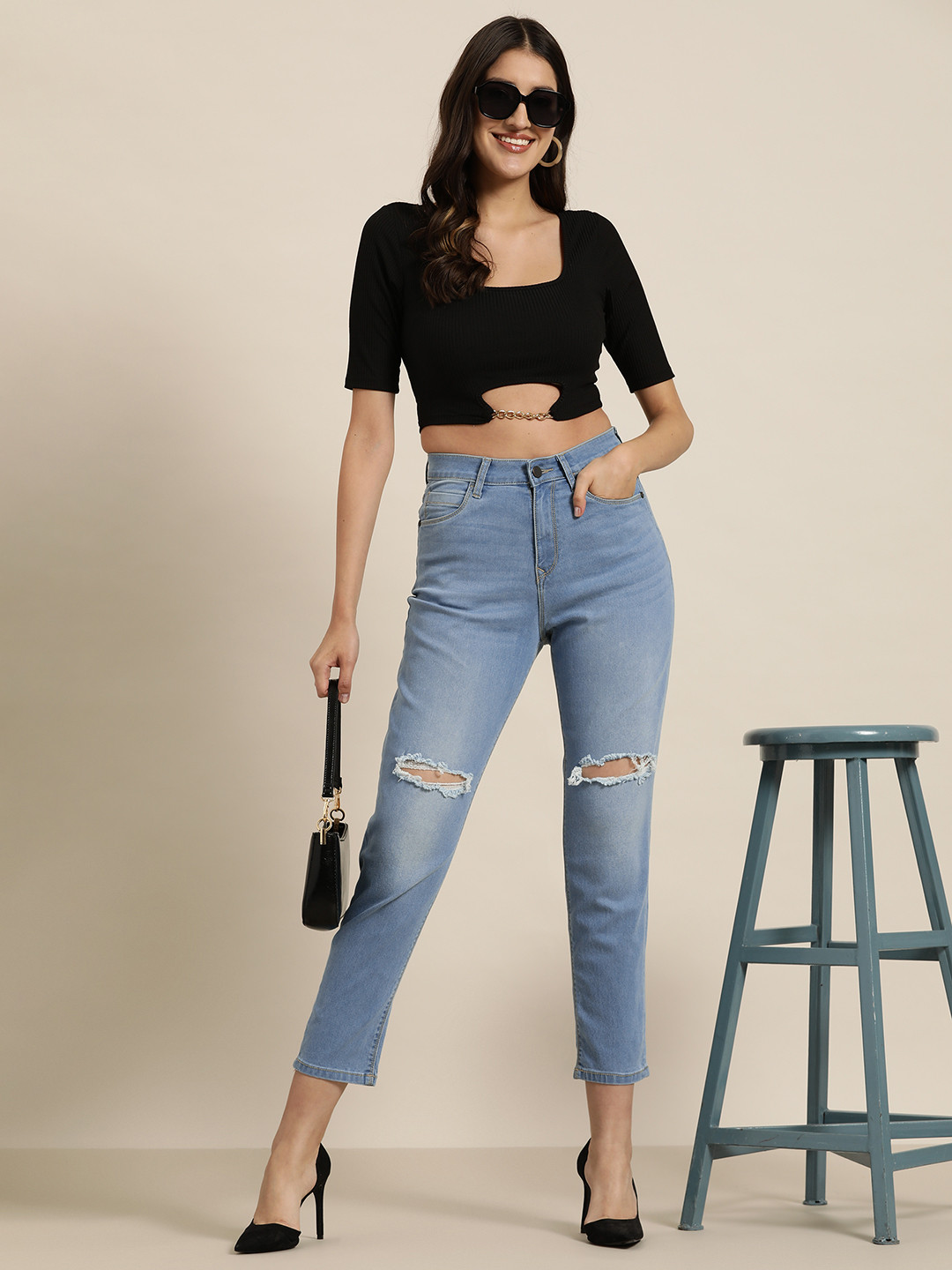 HERE&NOW Women Mid-Rise Relaxed Fit Ripped Cropped Stretchable Jeans