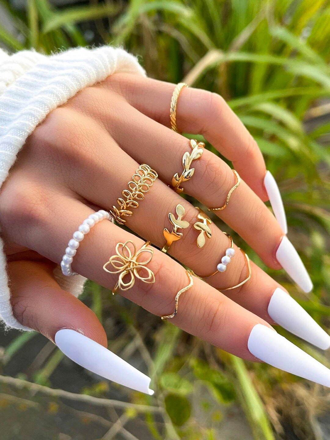 OOMPH Women Set of 10 Gold-Toned Pearl Floral Finger Rings