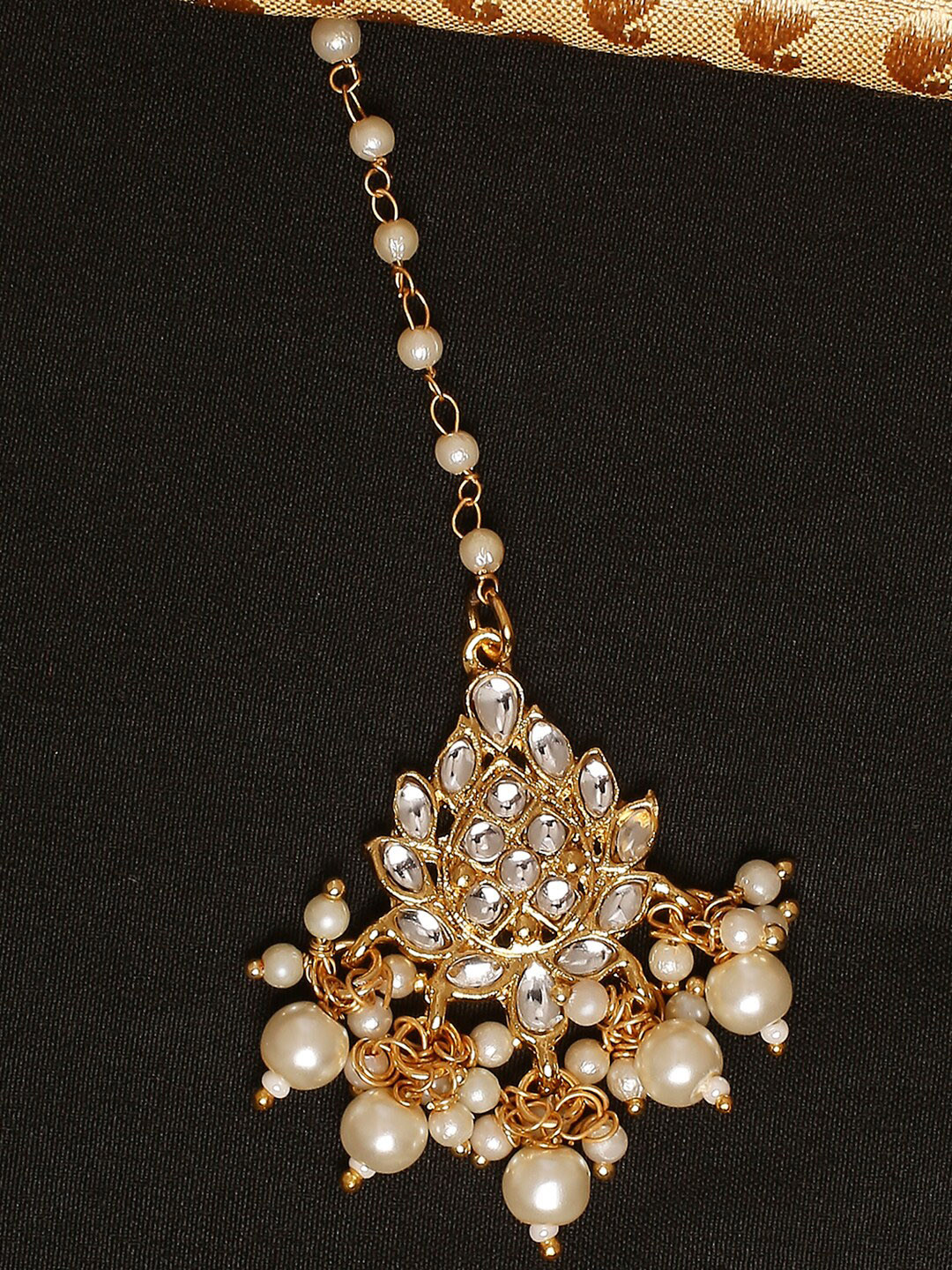 OOMPH Gold-Toned Kundan-Studded Delicate Floral Wedding Maangtikka