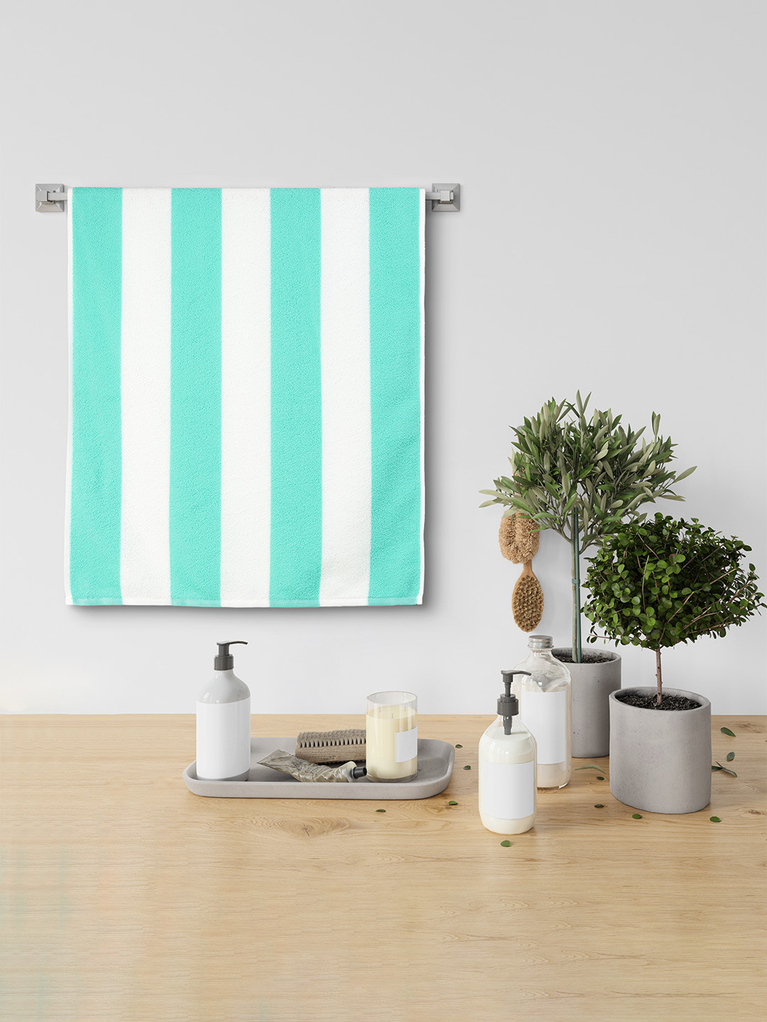 Urban Magic Green & White Striped 160GSM Bath Towels