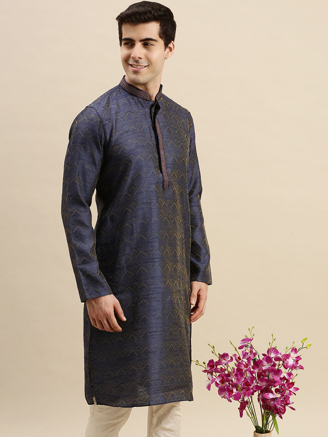 Here&Now X Sanwara  Men Navy Blue Long Sleeve Art Silk Kurta