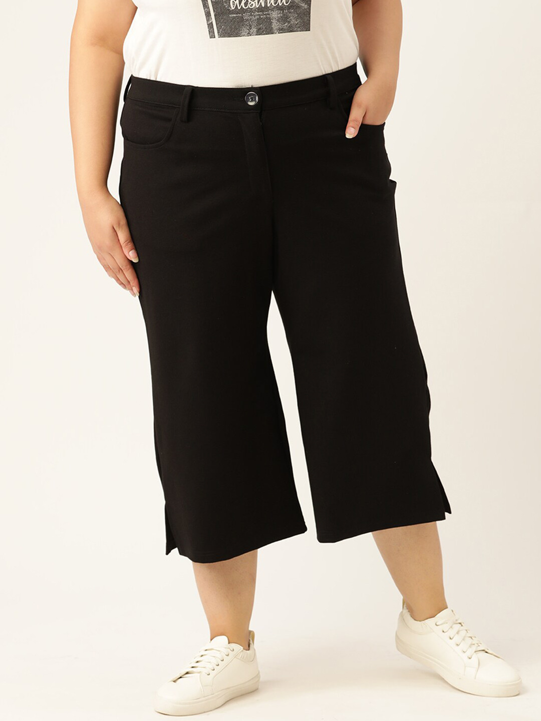 theRebelinme Women Black Solid High Rise Capris