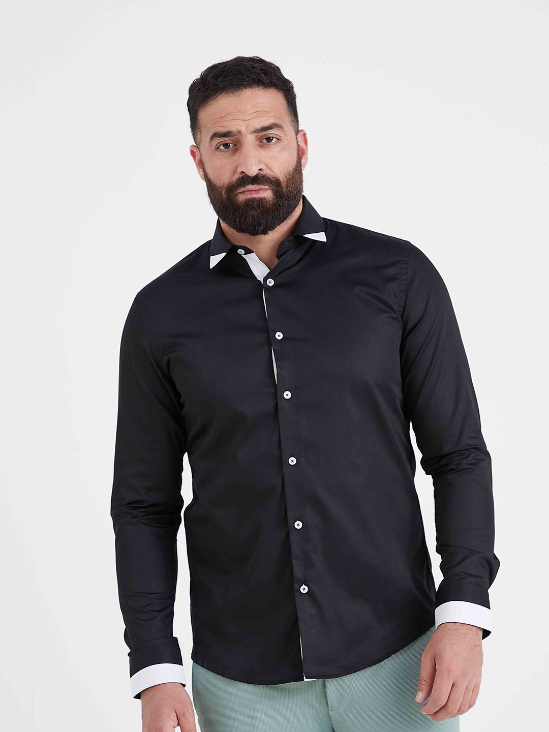 MR BUTTON Men Black Cotton Slim Fit Casual Shirt