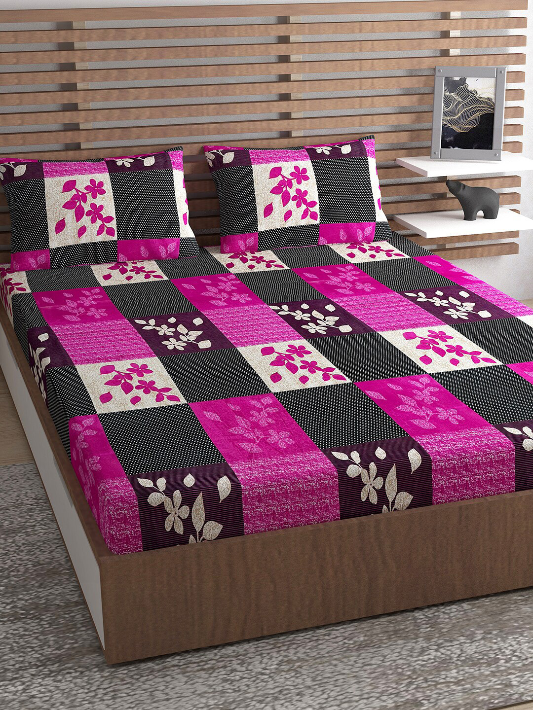 Urban Magic Black & Pink Floral 128 TC Queen Bedsheet with 2 Pillow Covers