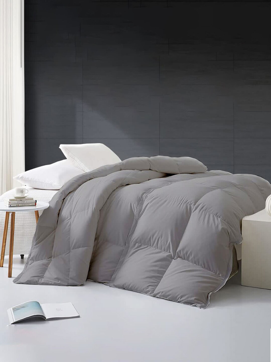 RAZZAI Silver-Toned Microfiber Mild Winter 500 GSM Double Bed Comforter