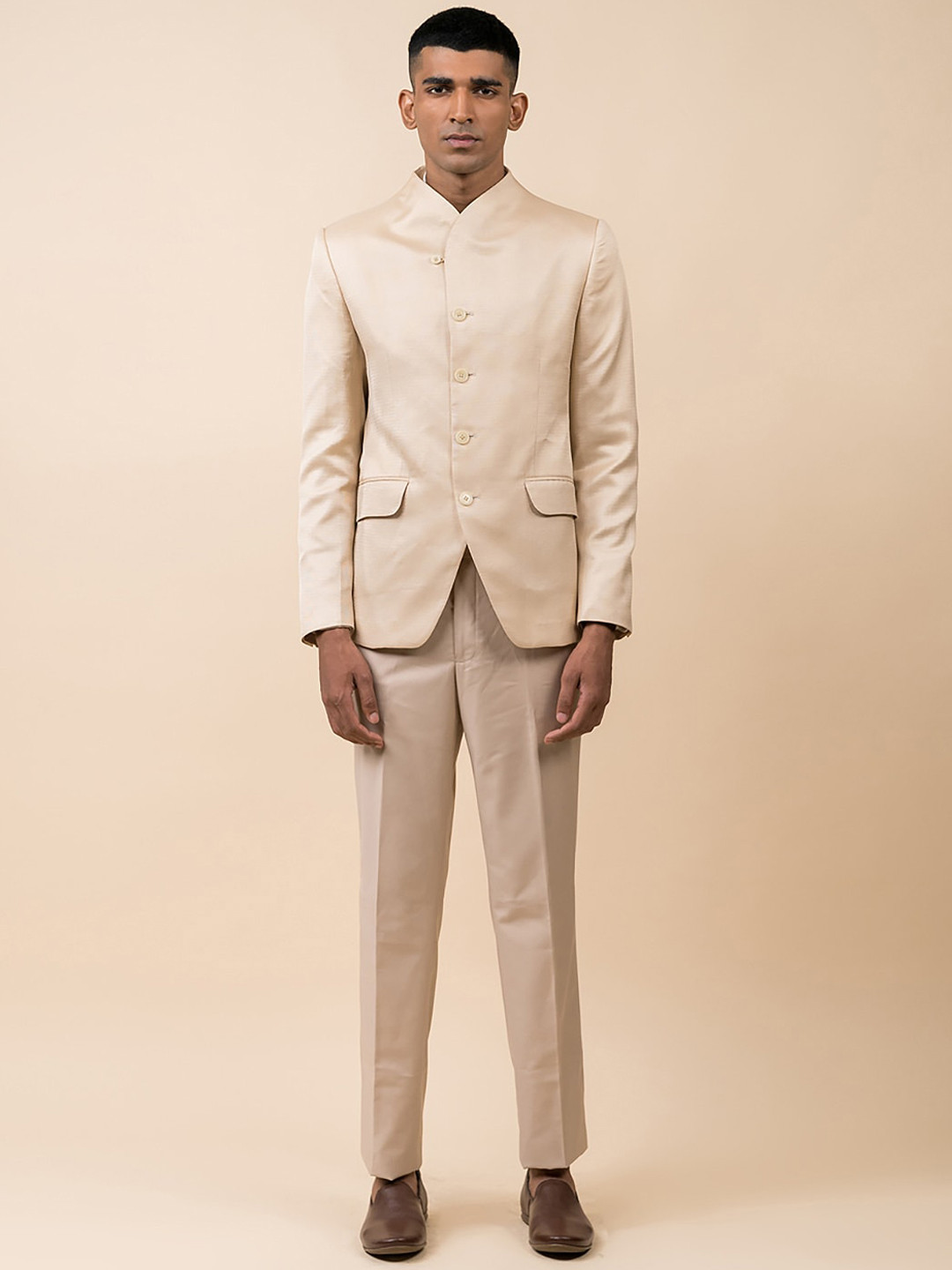 Tasva Men Beige Solid Blazers