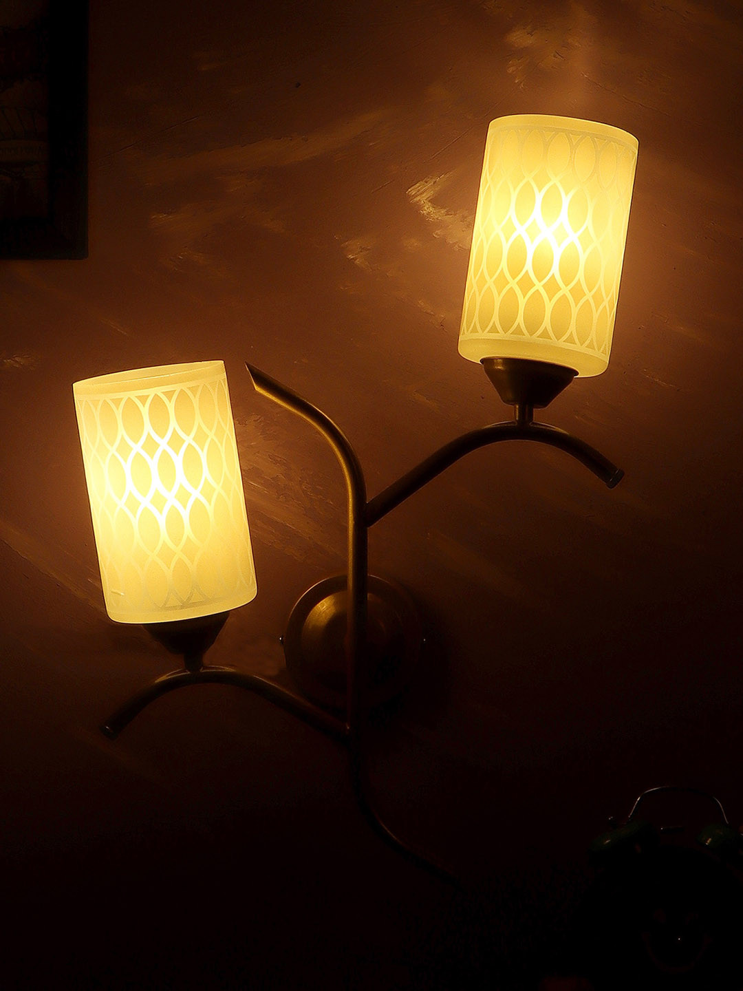 MFD HOME FURNISHING White & Gold Toned Textured Solid Wall Lamps