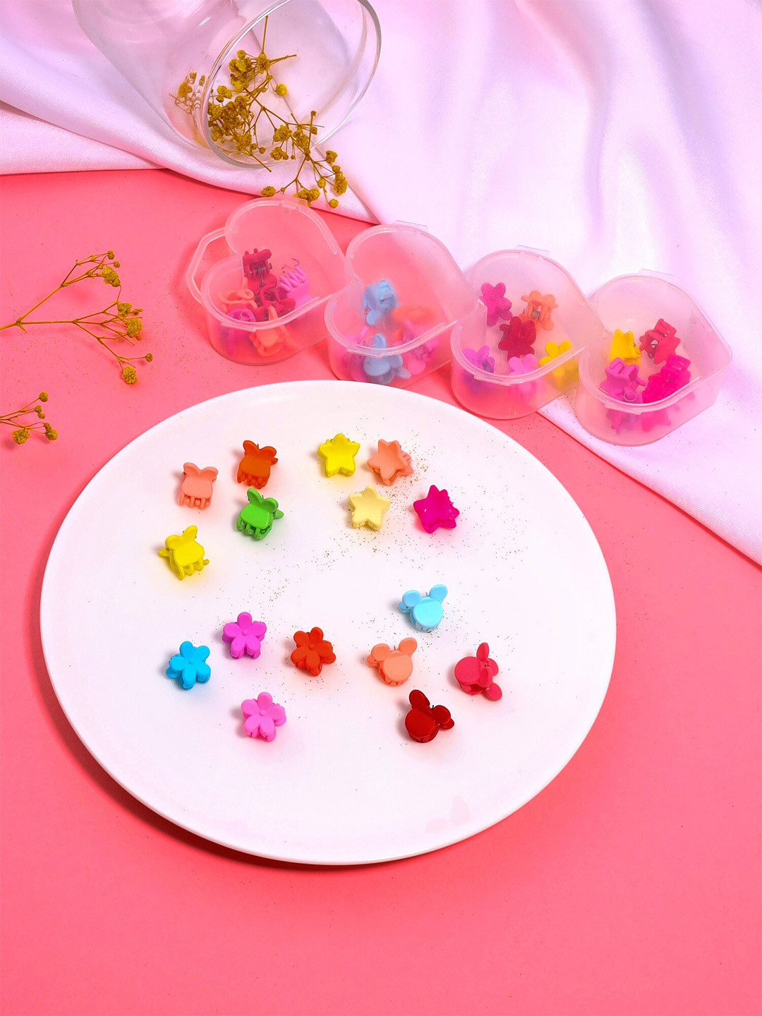 Melbees by Yellow Chimes Girls 40 Pieces Claw Clips With Heart Shaped Storage Box