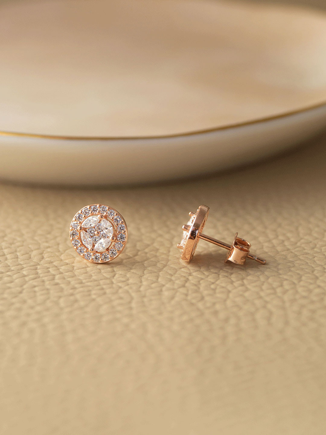 MANNASH Circular Studs Earrings