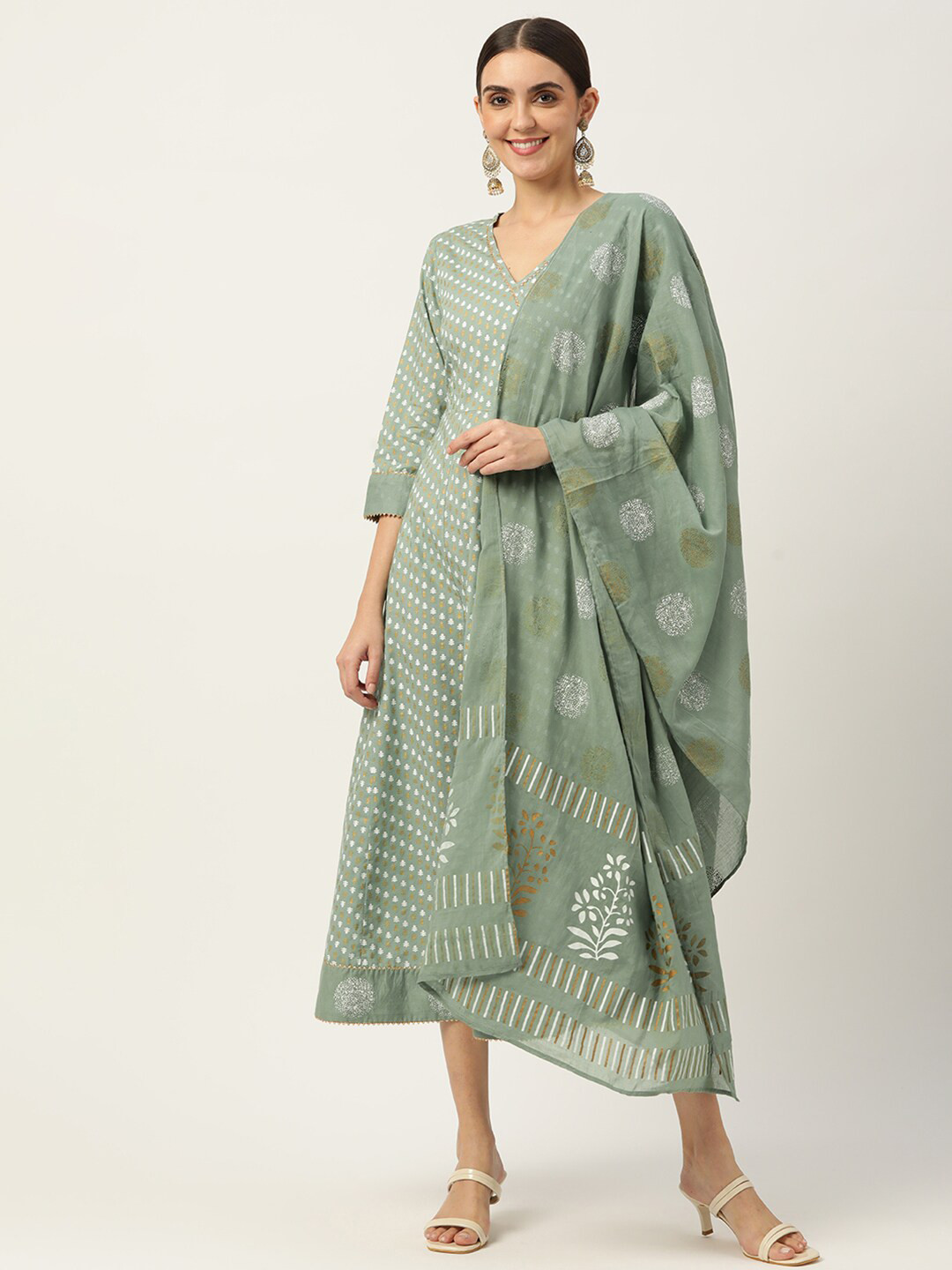 Maaesa Women Green Printed Ethnic  Maxi Dress With Dupatta
