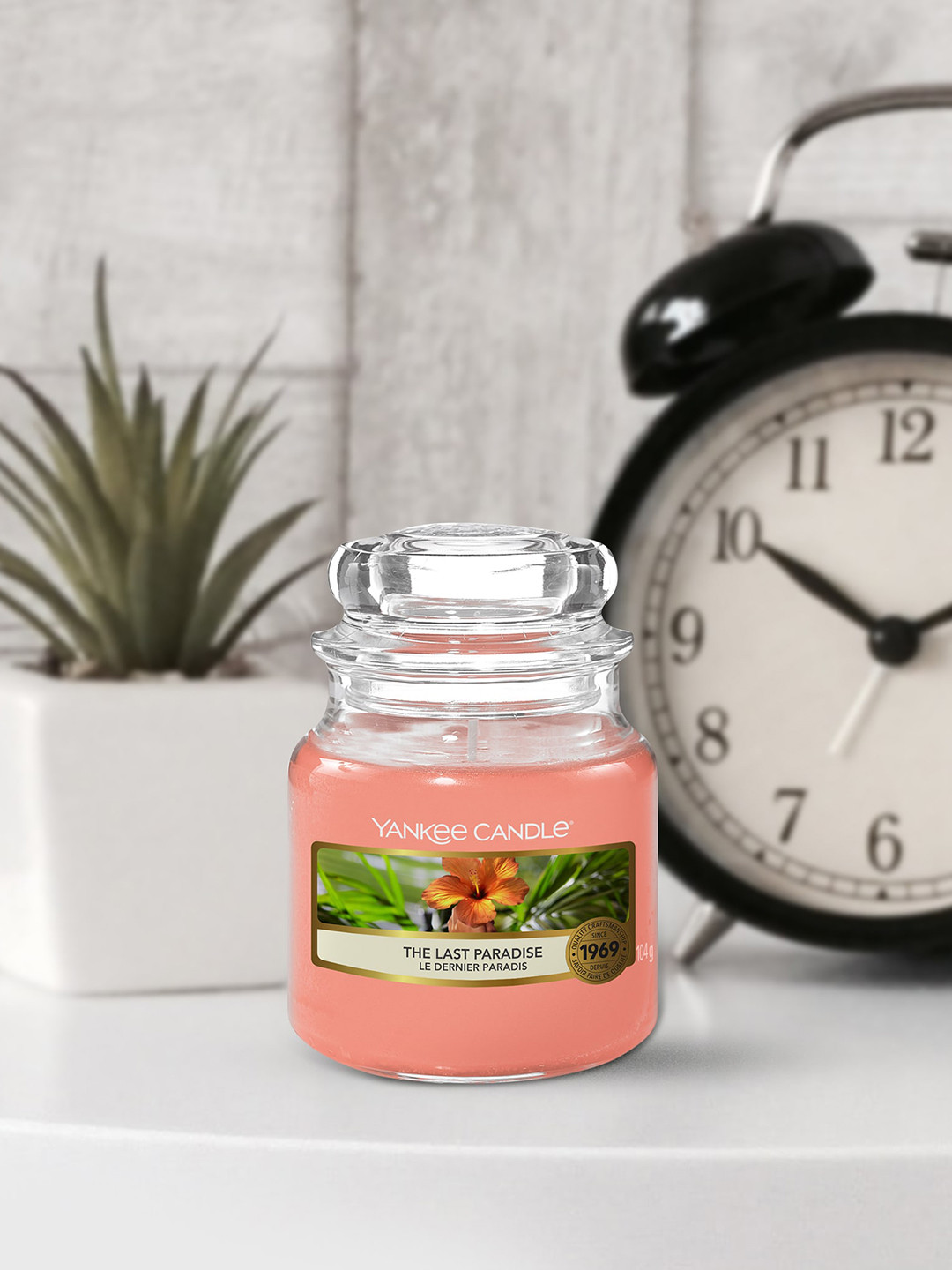 YANKEE CANDLE The Last Paradise 1 Wick Cherry Blossom Solid Geometric Regular Jar Candles