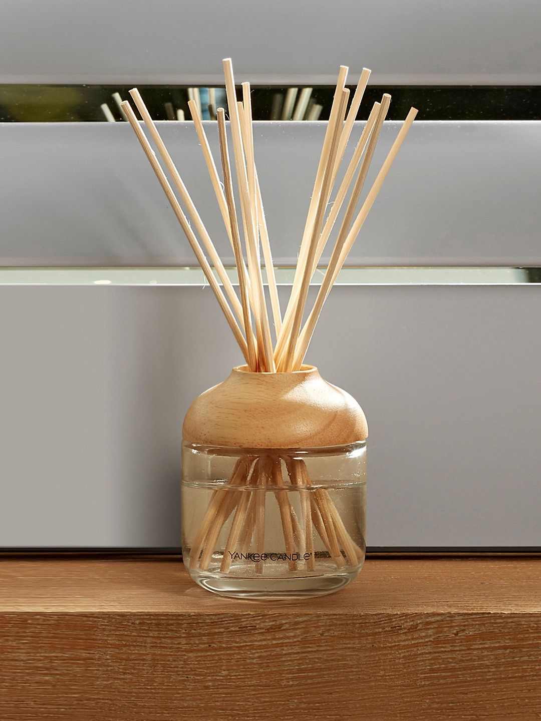 YANKEE CANDLE Transparent Unwind Aroma Oil Diffuser