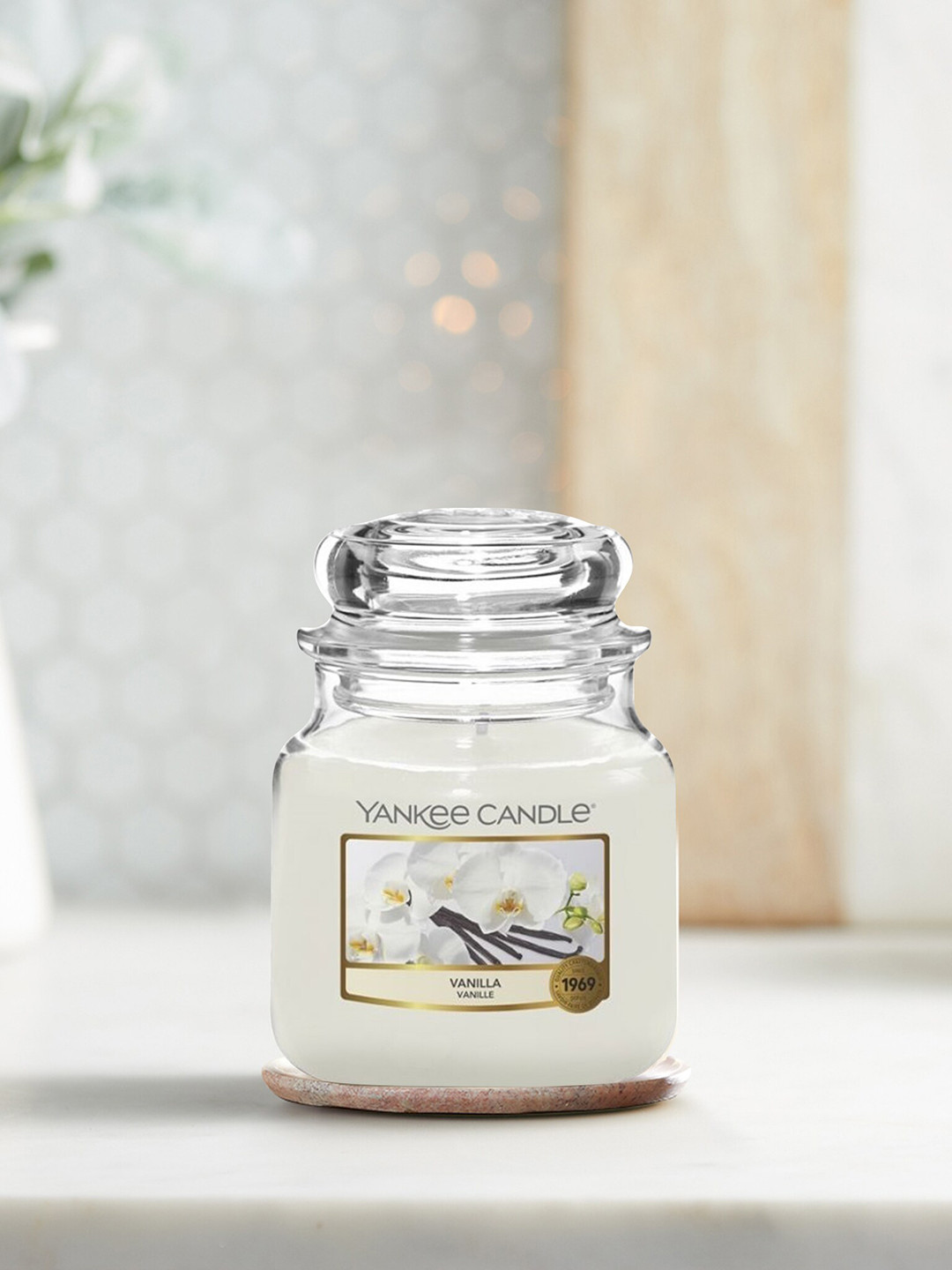 YANKEE CANDLE Scented 1 Wick Vanilla Solid Geometric Regular Jar Candles