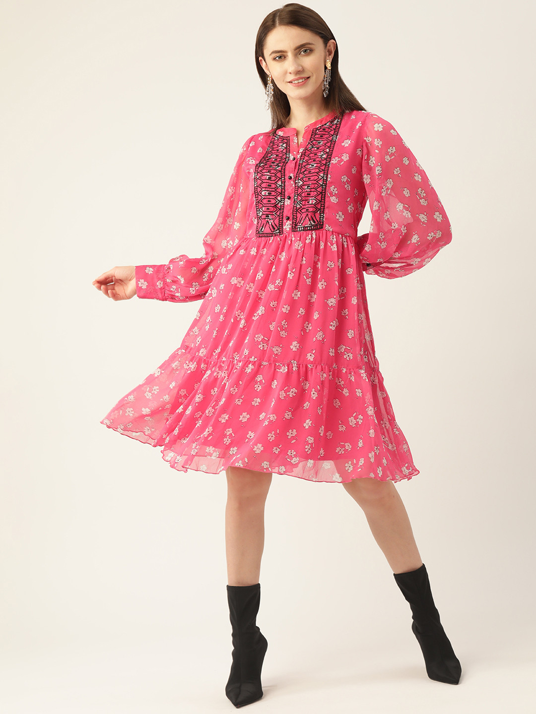 Antheaa Women Pink & White Floral Print Cuffed Sleeves Tiered A-Line Dress