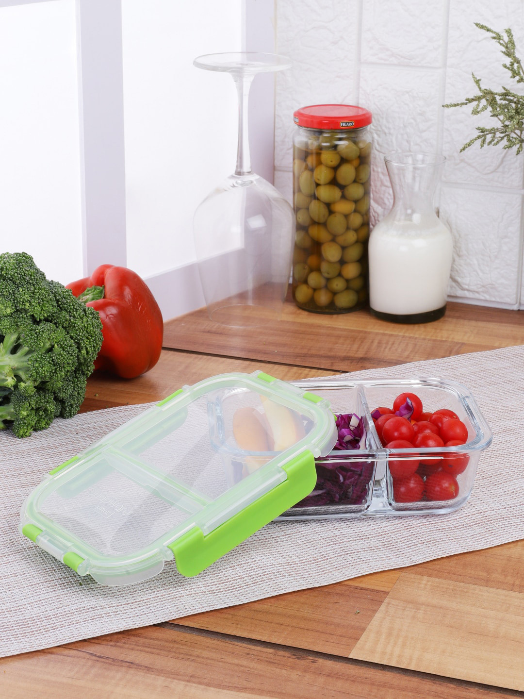 Pyrex Green Glass Dishwasher Safe Clip-On Canister-620ml