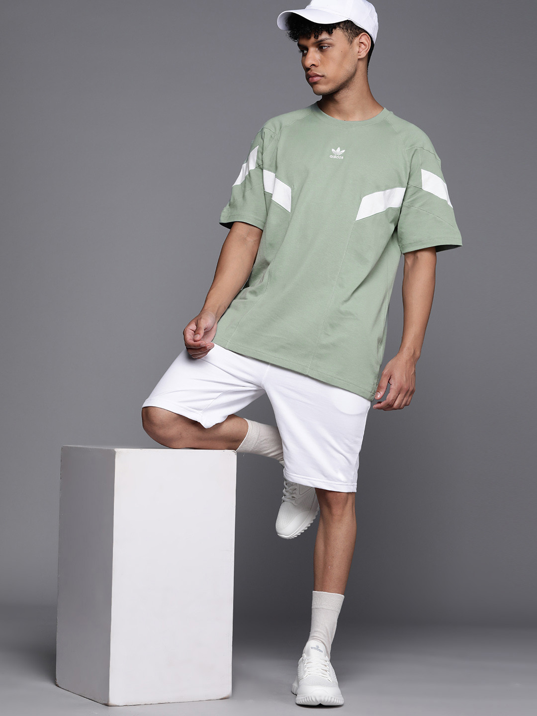 ADIDAS Originals Pure Cotton Brand Logo Embroidered Detail Cutline T-Shirt