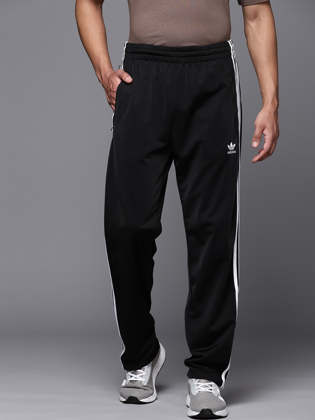 Buy ADIDAS Originals Men Sustainable Adicolor Classics Firebird Track Pants  - Track Pants for Men 20469934