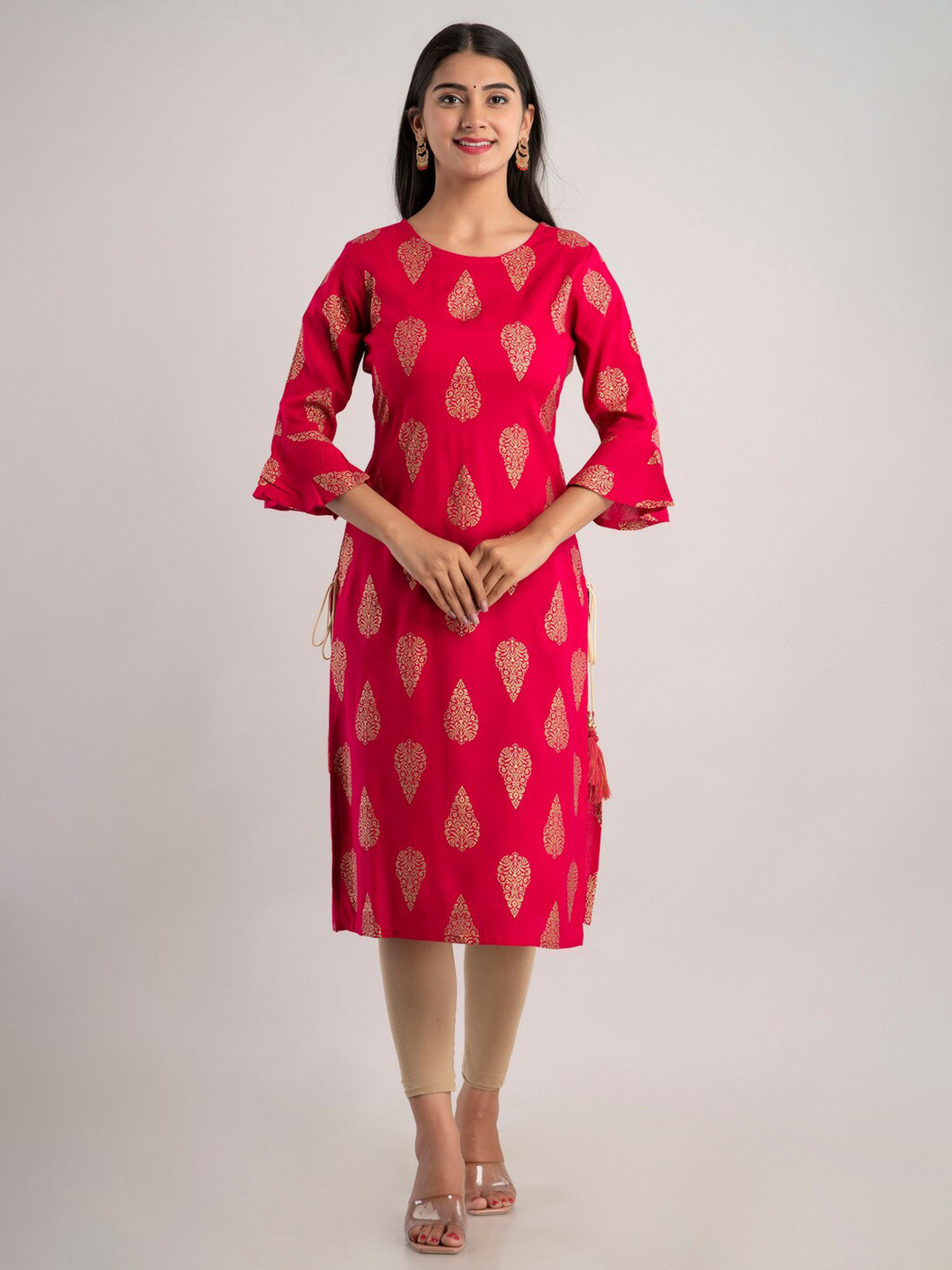MAUKA Women Pink & Gold-Toned Ethnic Motifs Printed Bell Sleeves Kurta