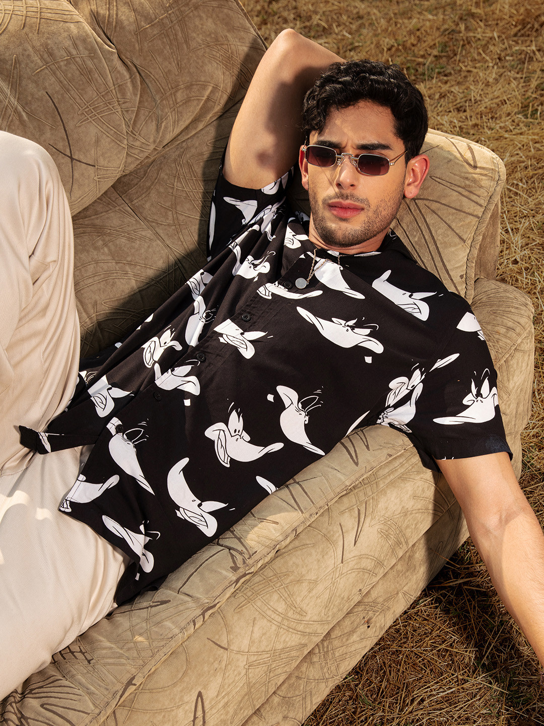 The souled store Daffy Duck: Go Hawaii Black Holiday Shirts