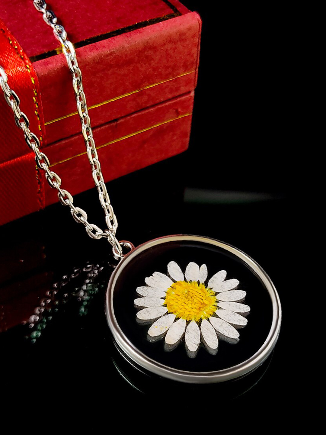 Saizen Silver-Plated White & Yellow Sunflower Pendant With Chain