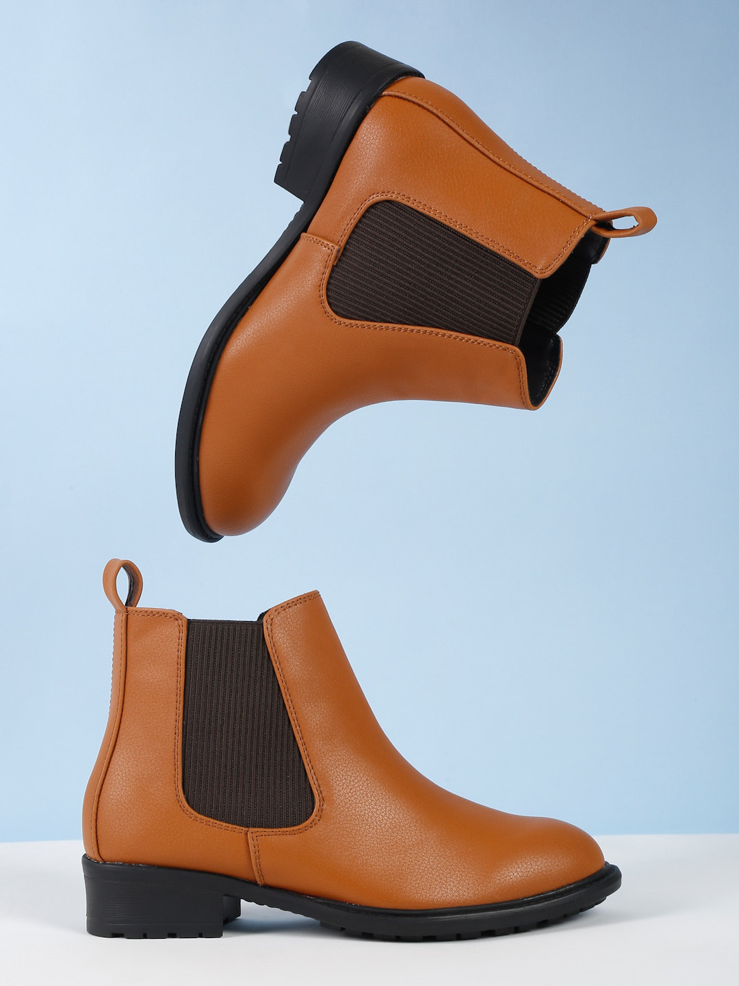 Roadster Women Tan Mid Top Flat Chelsea Boots