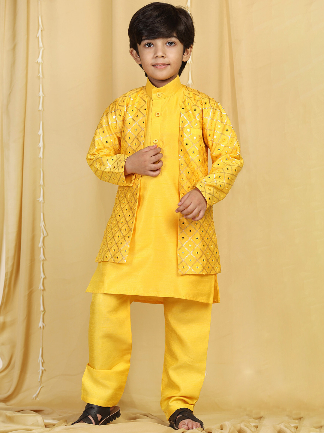 Aj DEZInES Boys Embroidered Silk Sherwani Set