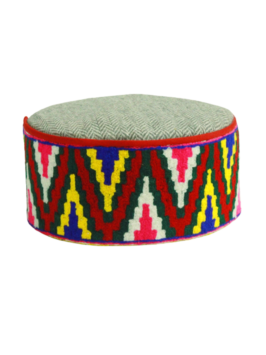 Vastraa Fusion Unisex Green & Yellow Embroidered Ascot Cap