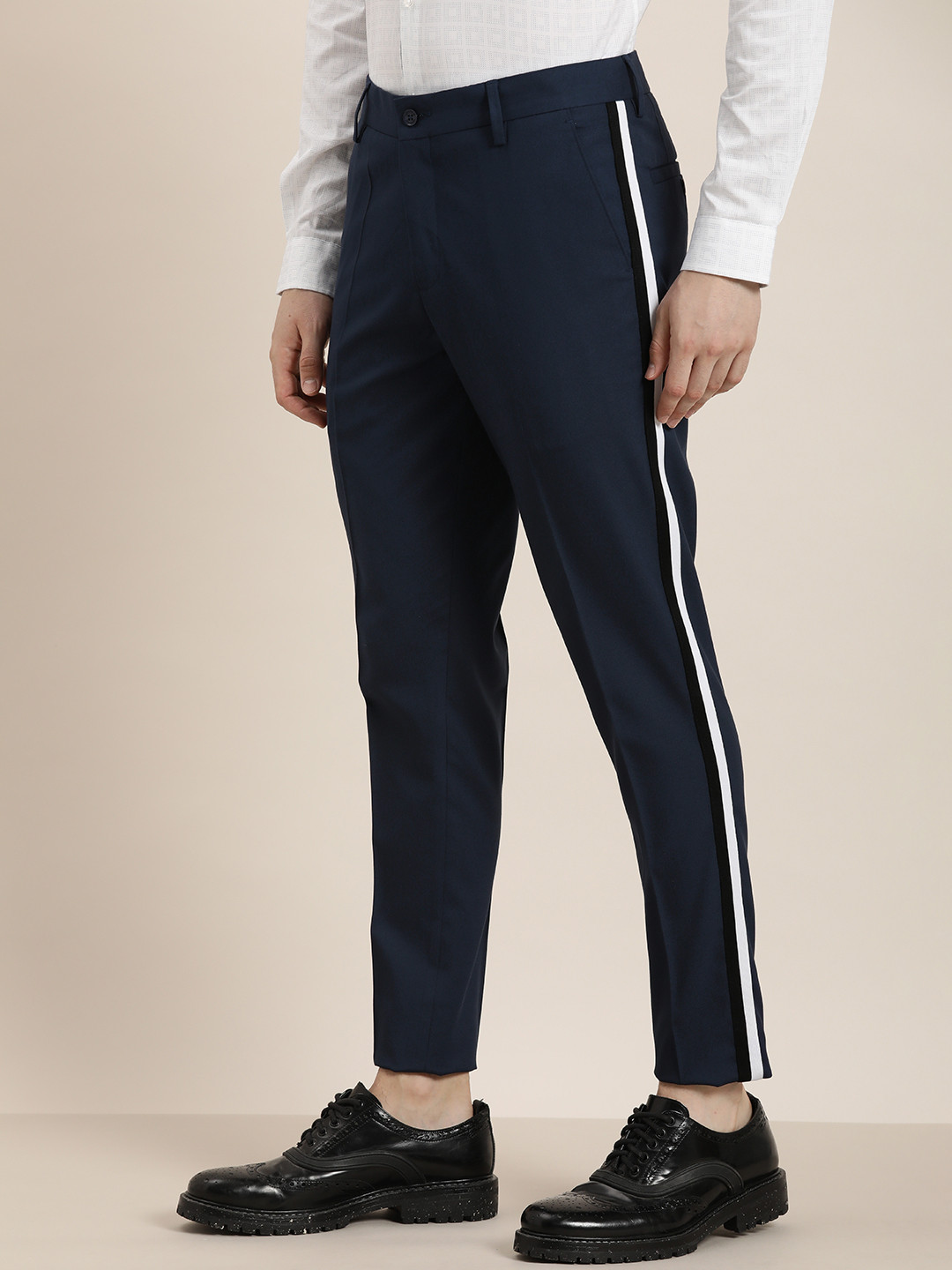 INVICTUS Men Mid-Rise Slim Fit Trousers With Side Taping Detail