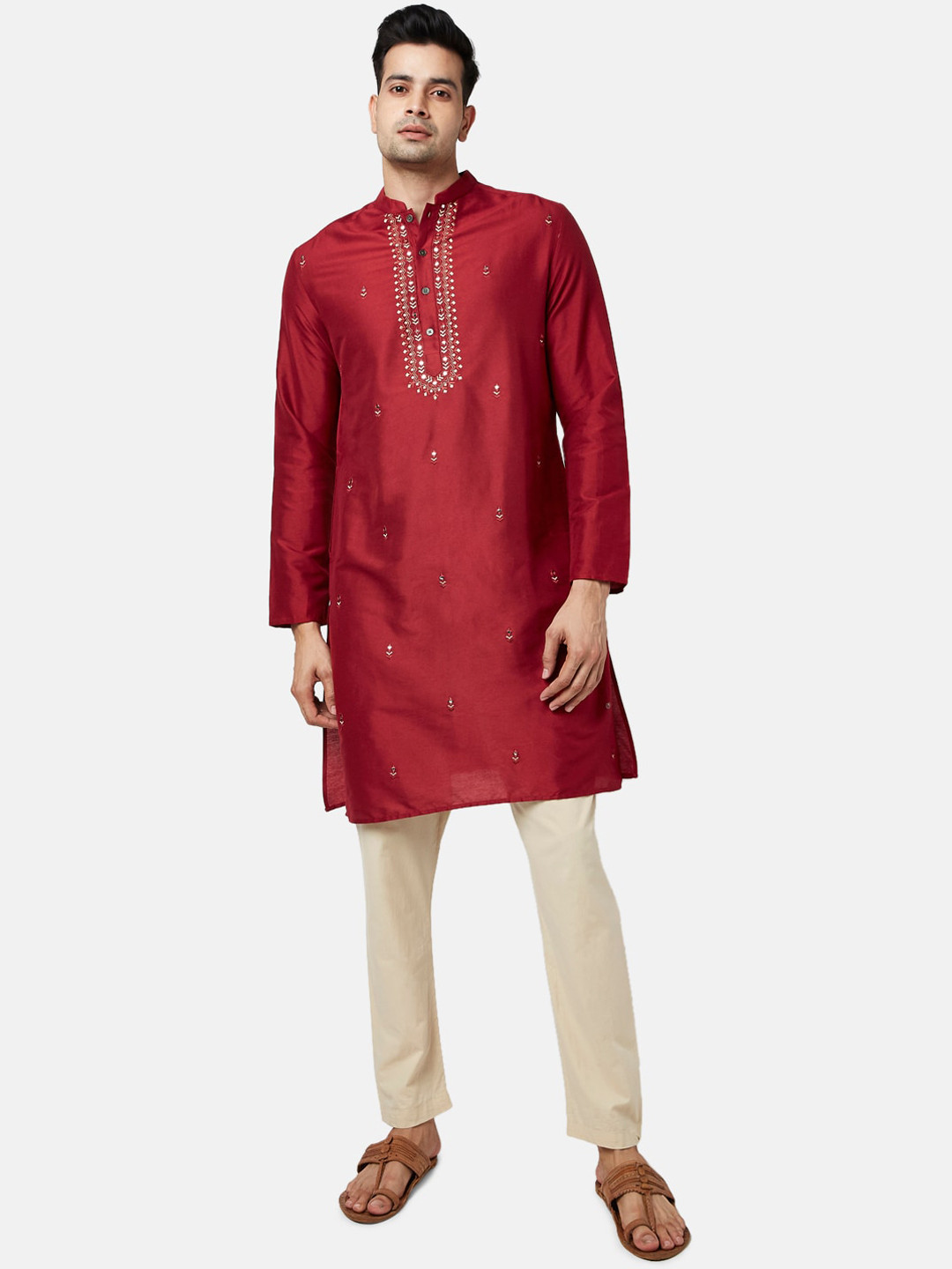 indus route by Pantaloons Men Maroon Embroidered Mirror Work Kurta