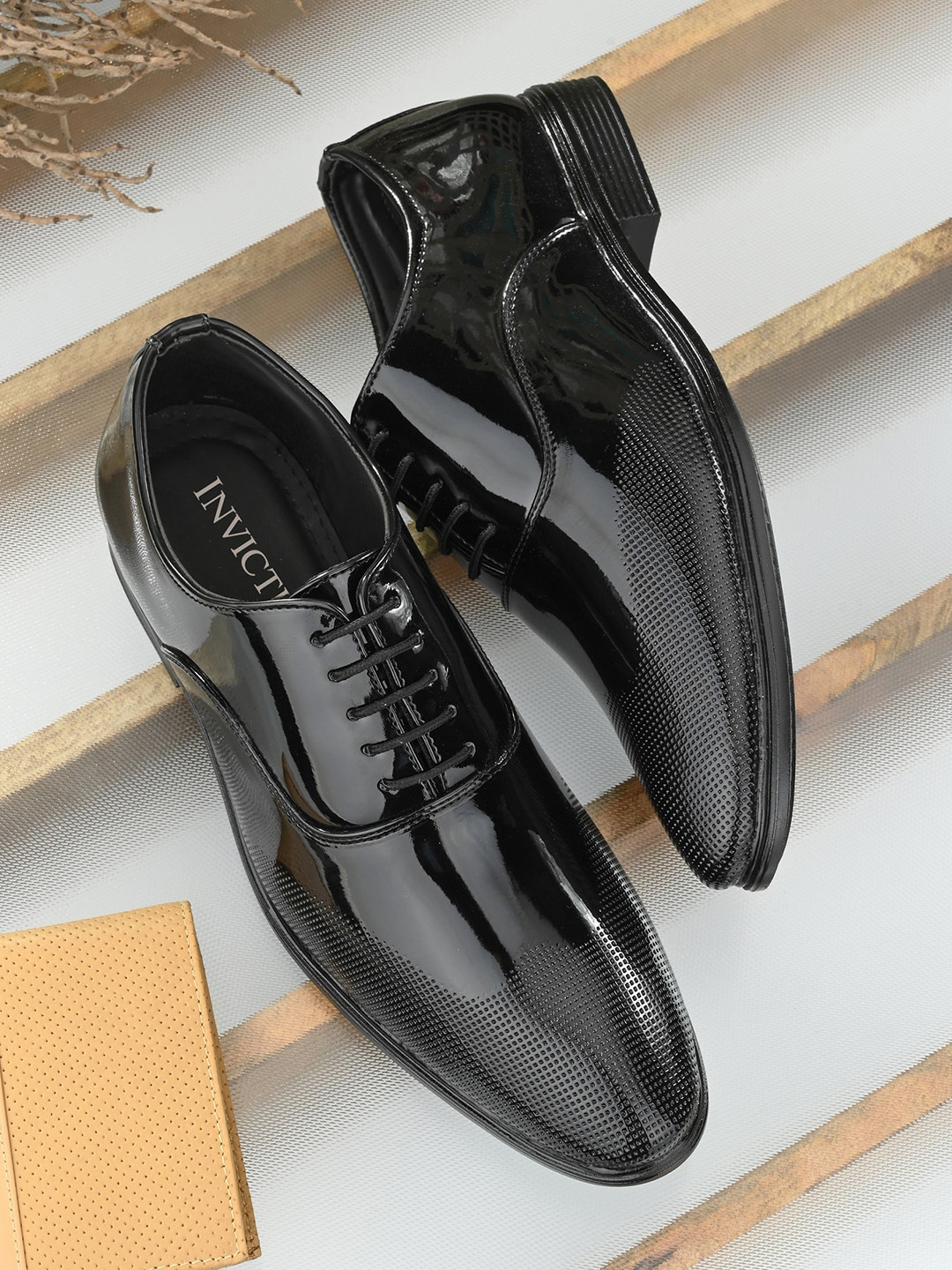 INVICTUS Men Black Solid Leather Formal Derbys