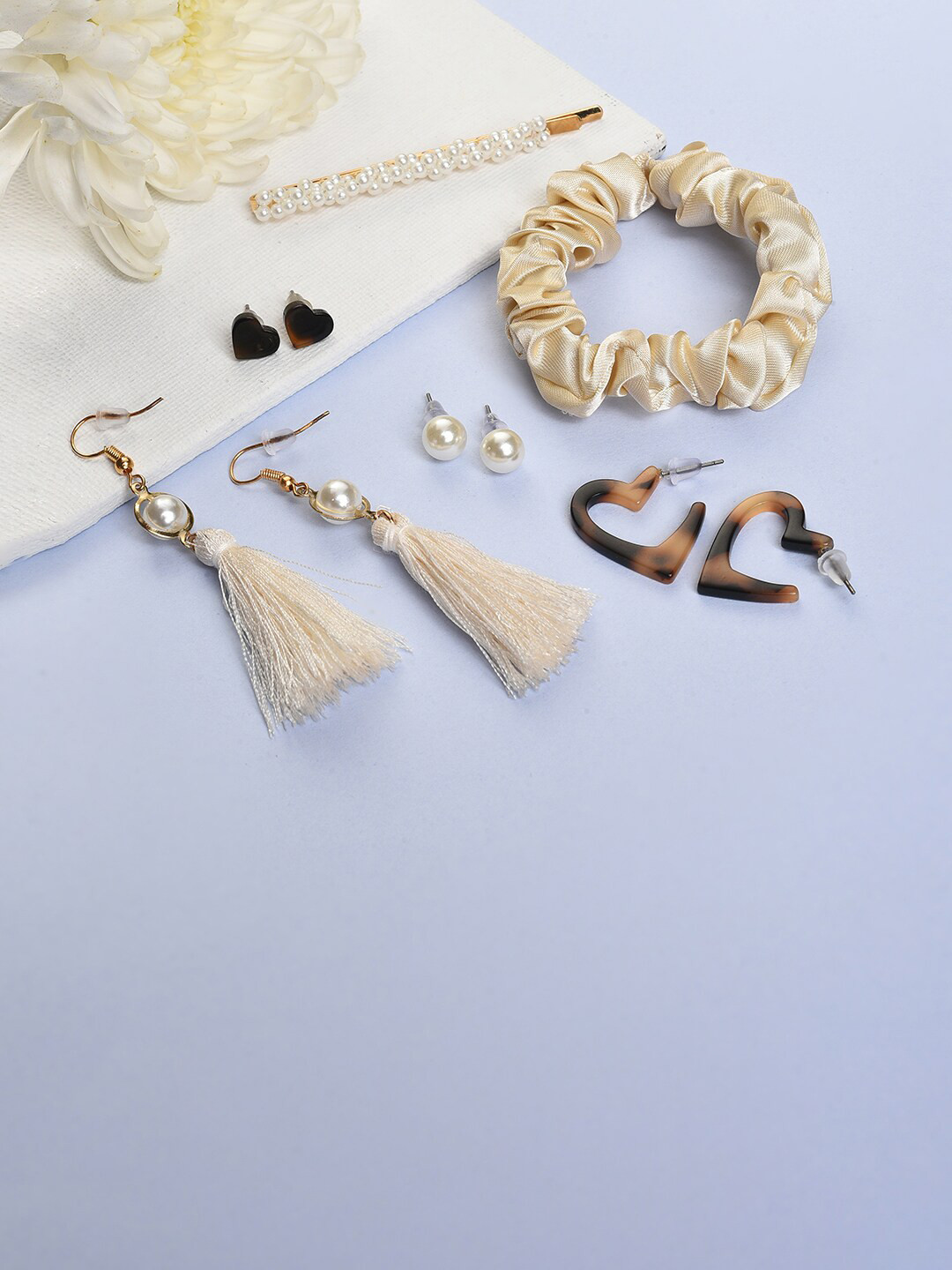 SOHI Women White & Beige Set of 4 Pear Studded Earrings with Hair Clip Ponytail Holder