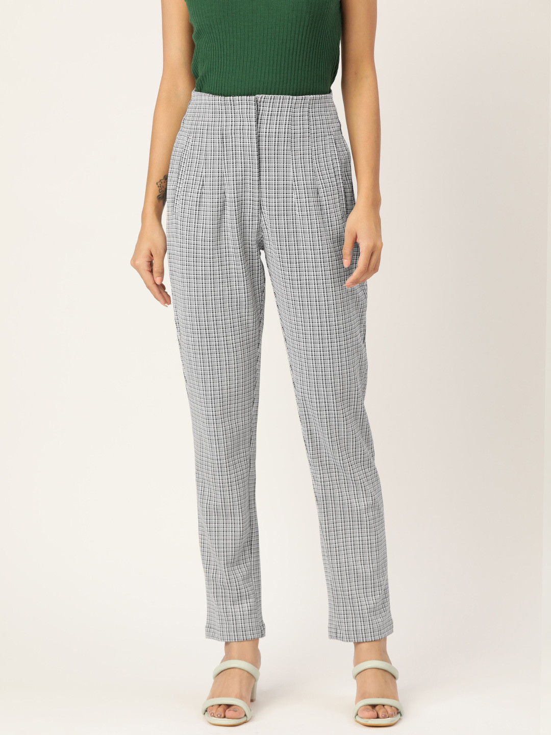 Zastraa Women Grey Checked Smart Slim Fit High-Rise Formal Trousers