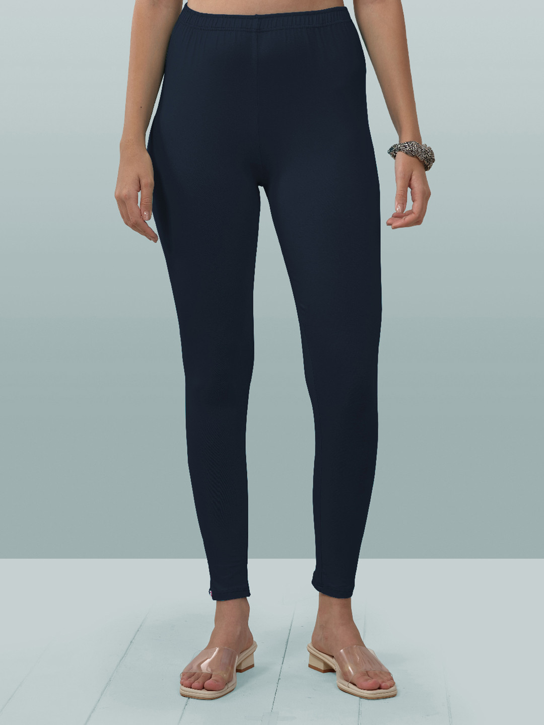 LYRA Women Navy Blue Solid Ankle-Length Leggings
