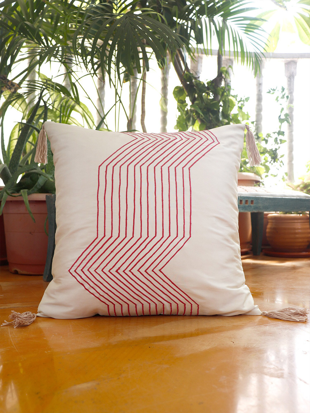 ZEBA Embroidery Off White Geometric Polyester Quick-Dry Square Cushion Cover -16x16In