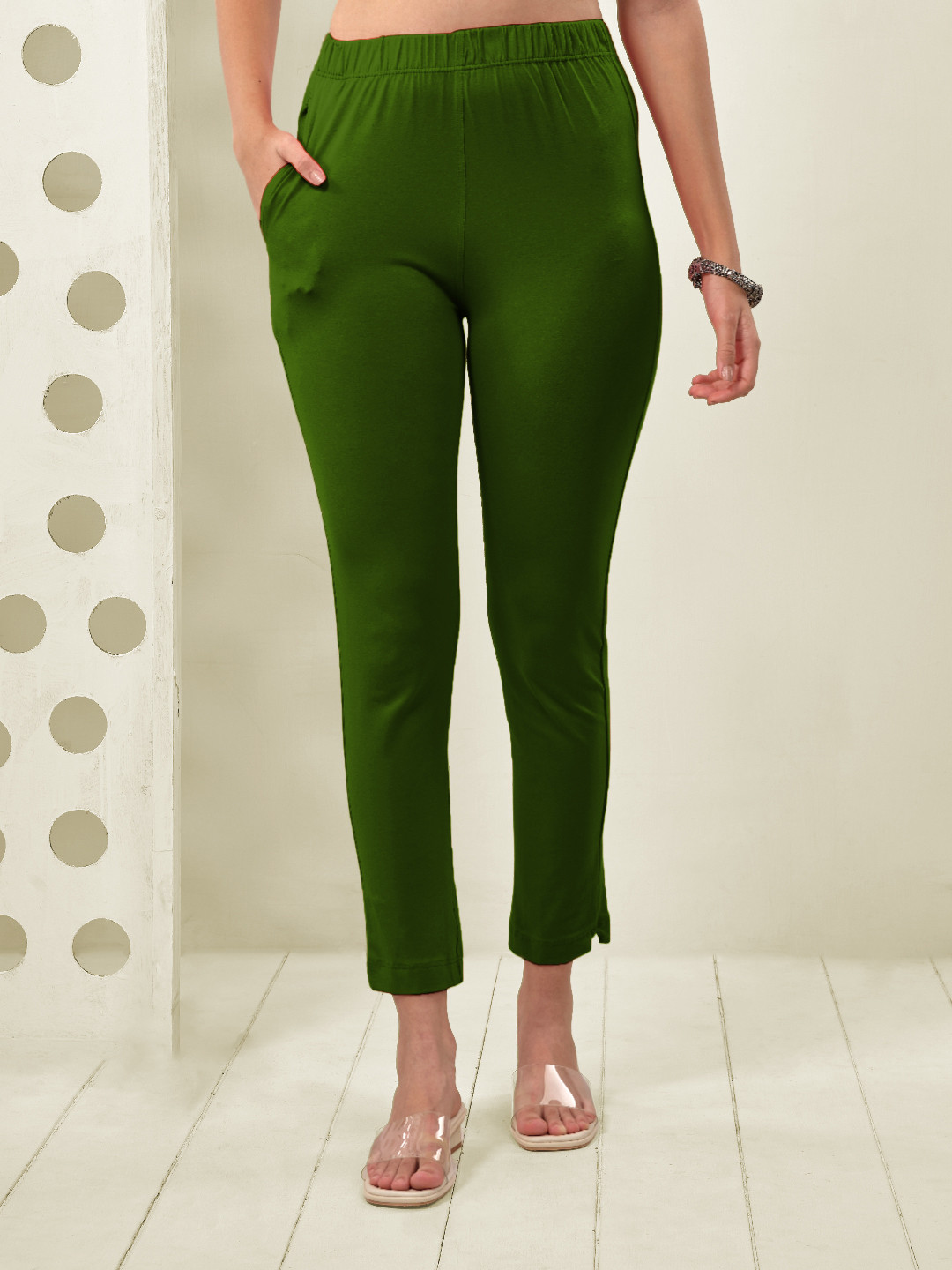 LYRA Women Green Smart Trousers