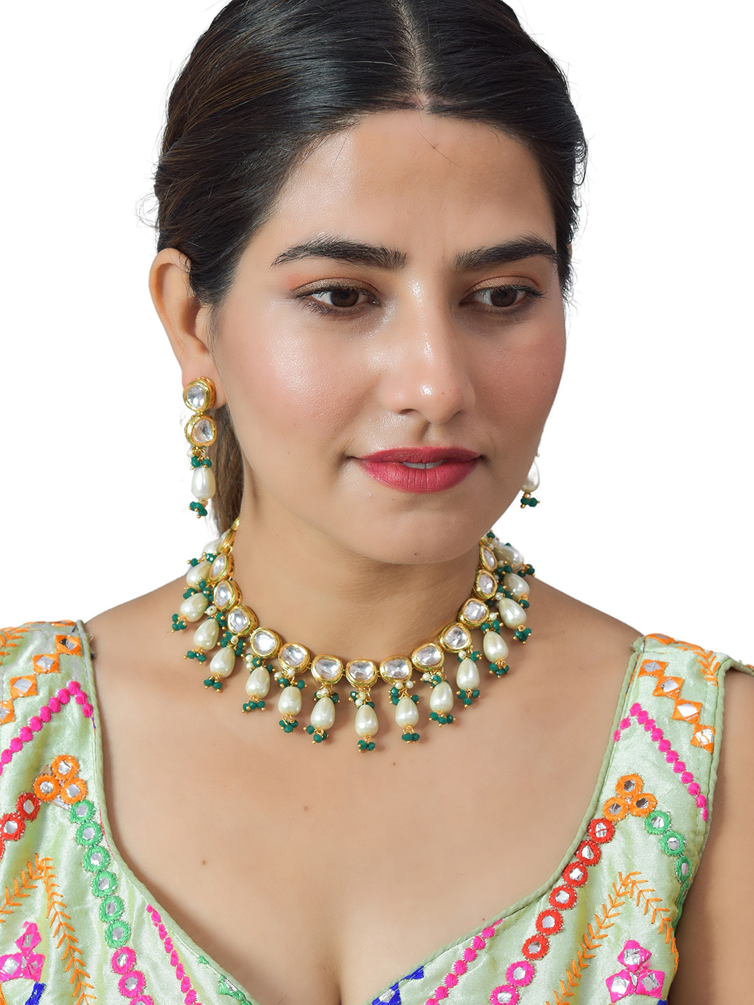 ROHINIKA Women Green Gold-Plated Green & White Kundan-Studded & Pearl Jewellery Set