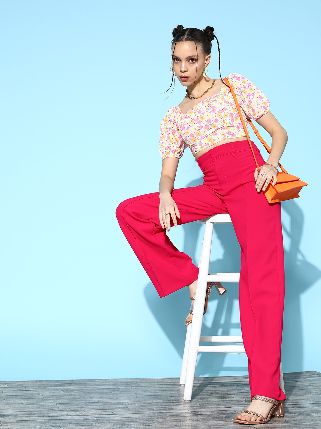 Berrylush White & Multicoloured Floral Print Puff Sleeves Crepe Crop Top