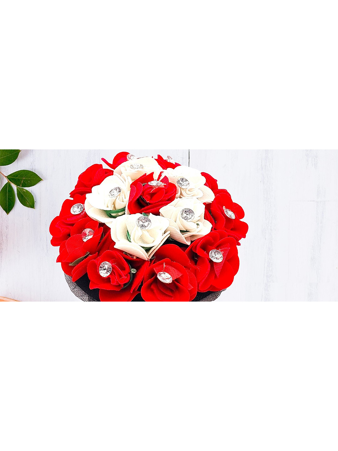 DIAN Women Red & White Embellished Hair Accessory Set