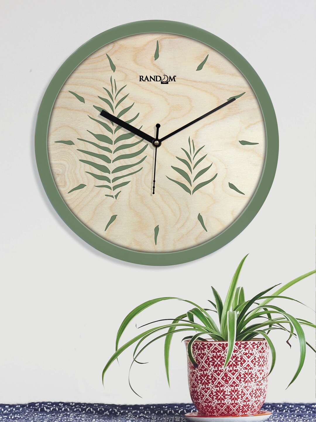 RANDOM Pines leaf Green Wood Large Display Round Battery Analogue Wall Clock-30.5cm