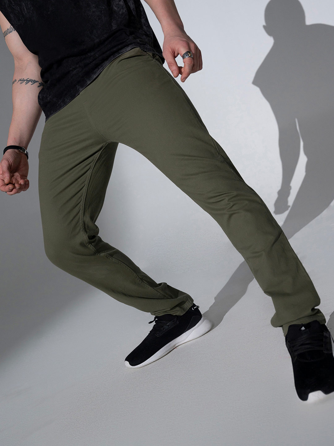 Hubberholme Men Olive Smart Slim Fit Chinos Trouser