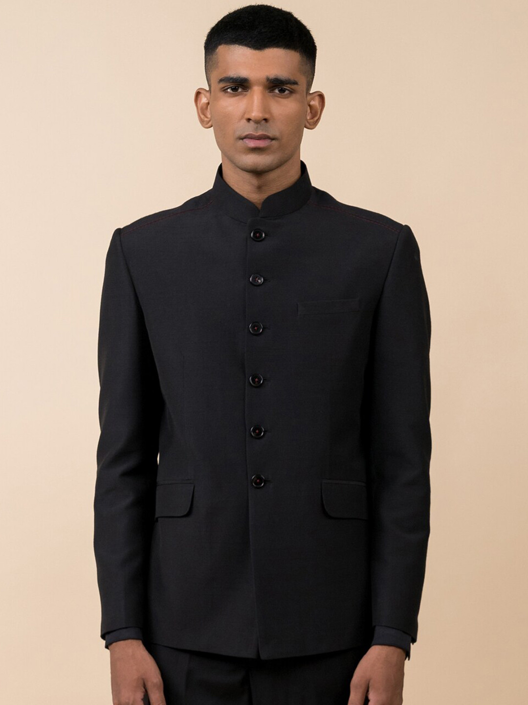 Tasva Men Black Solid 2-Piece Bandhgala Suit