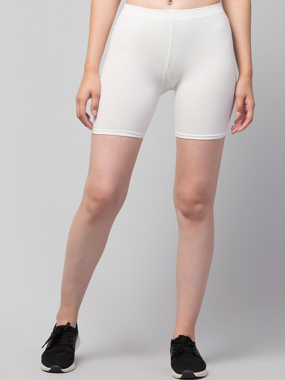 Apraa & Parma Women White Solid Cotton Skinny Fit Cycling Sports Shorts