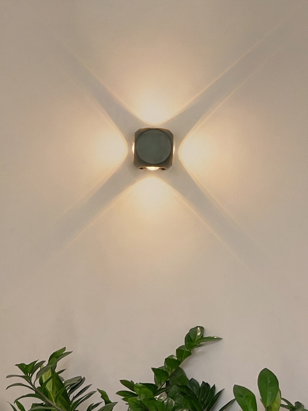 Fos Lighting Black Solid Square Shaped $-Side Light Up Outdoor Lamp