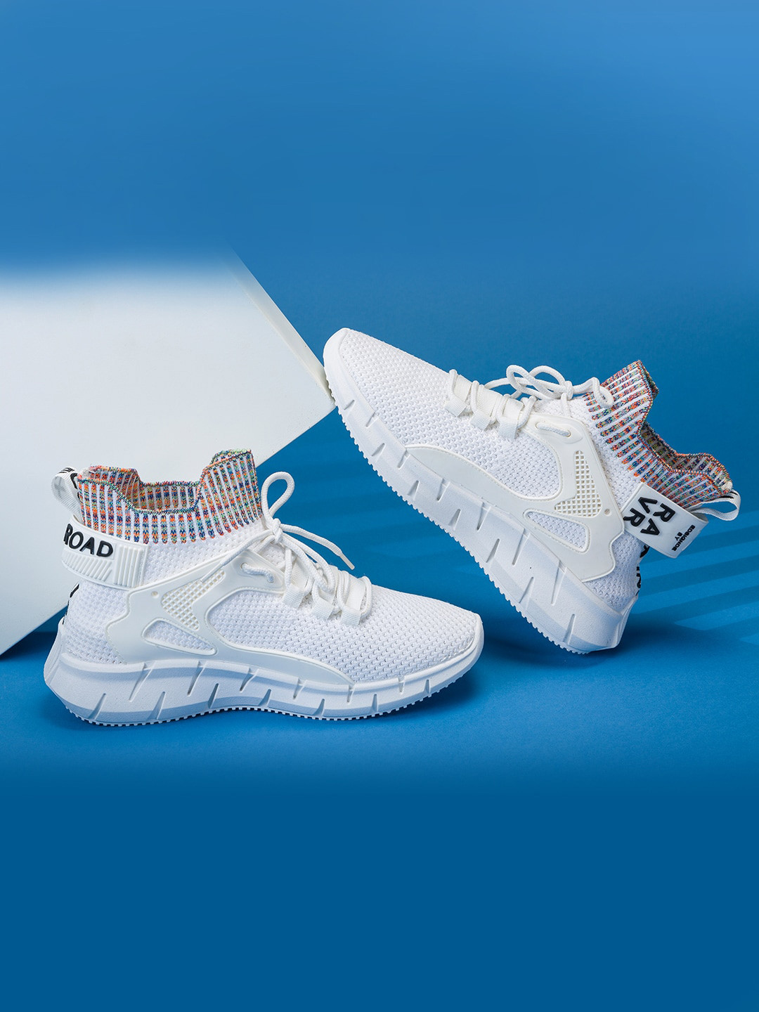 RapidBox Men White Woven Design Sneakers